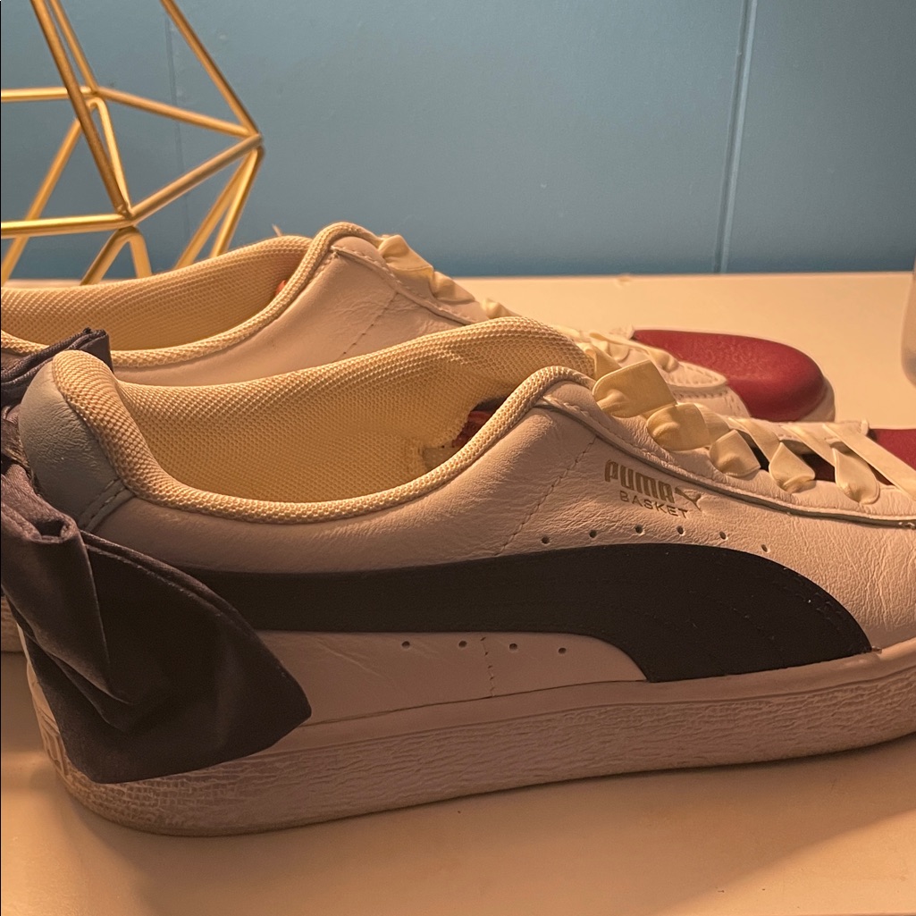 Puma White Leather Sneakers With Black Formstrip